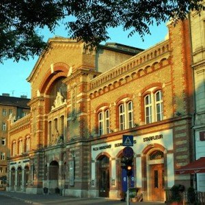 Batthyany_ter_vasarcsarnok